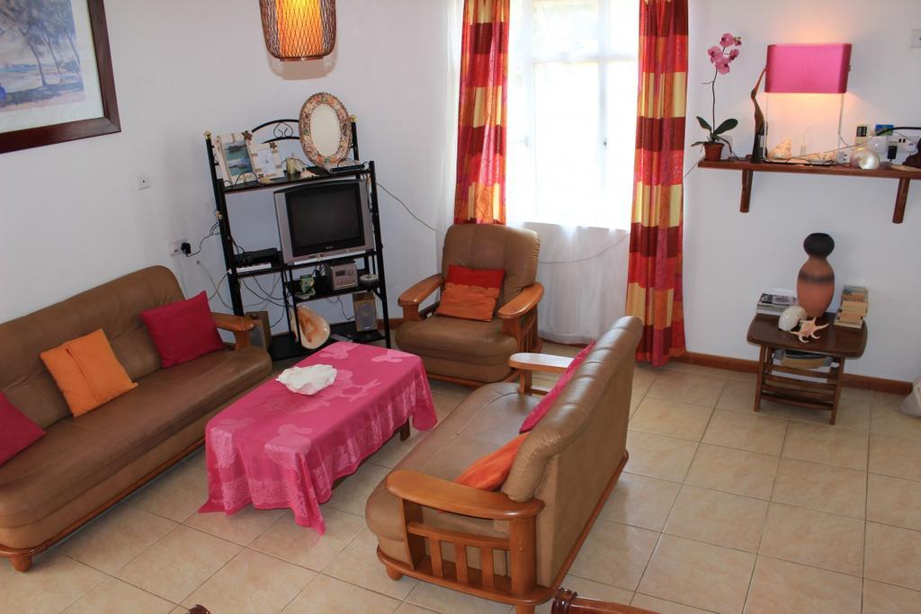 Flo Villa La Gaulette Kültér fotó